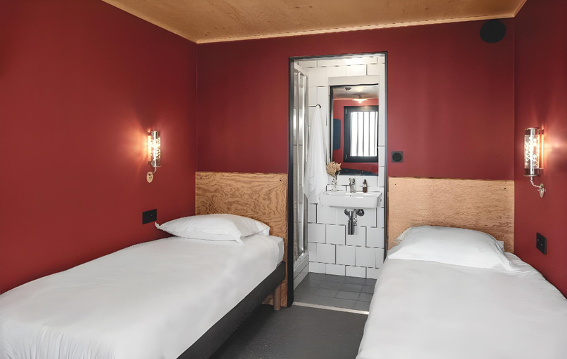 Bedroom 3, Eklo Hotels Paris Roissy CDG Airport, Val-d'Oise