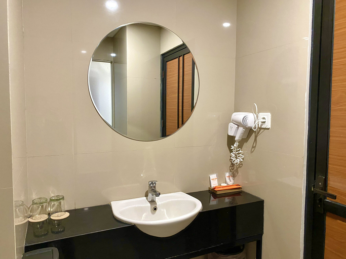 Bathroom 5