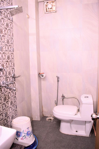 Bathroom 3, DS Residency Varanasi, Varanasi