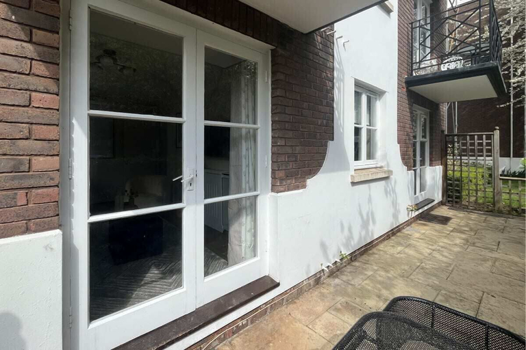 Others 4, The Brompton Park Escape Bright 2bdr Flat With Patio Access, London
