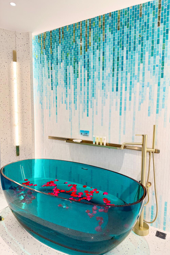 Bathroom 5, Asia International Hotel - Free Shuttle & Registration Counter Service during Canton Fair, Guangzhou