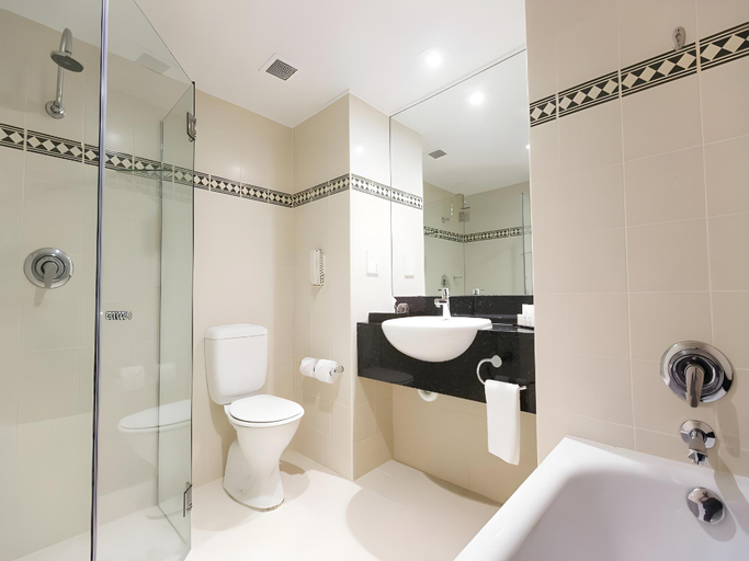 Bathroom 13