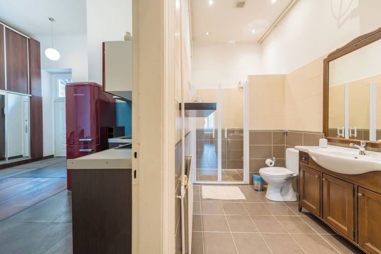 Bathroom 3, Venus Apartments - Broadway I, Budapesti