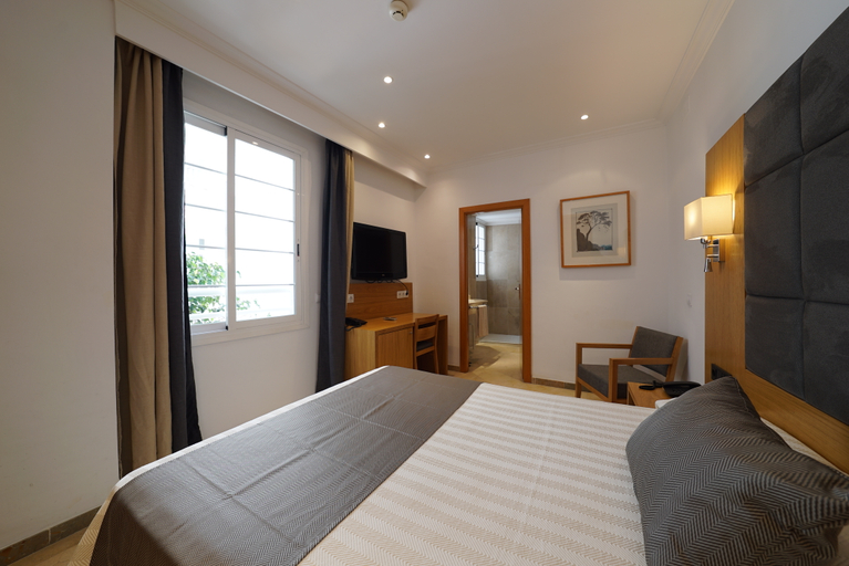Bedroom 3, Artmadams, Baleares