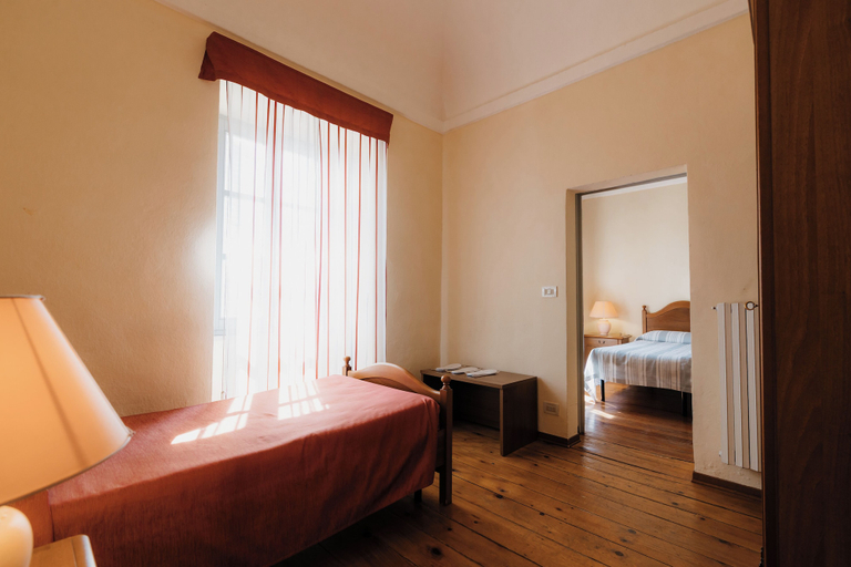 Bedroom 3, Casa Regina Montis Regalis, Cuneo