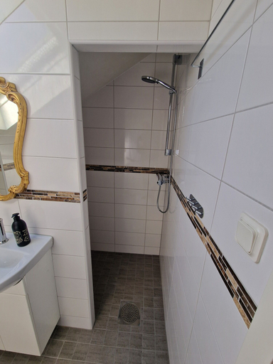 Bathroom 3, Hotell Viking, Uddevalla