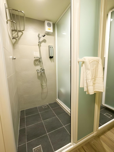 Bathroom 4, PLACE X Hotel, Taipei City