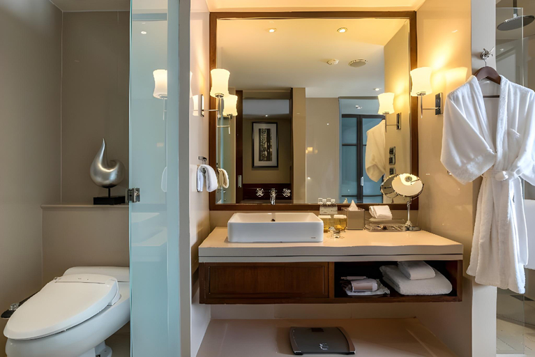 Bathroom 4