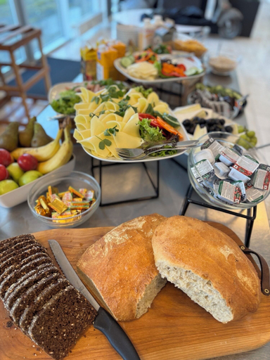 Food & Drinks 5, Hotel Melfarhus - Your modern self-service hotel in Middelfart, Denmark, Middelfart