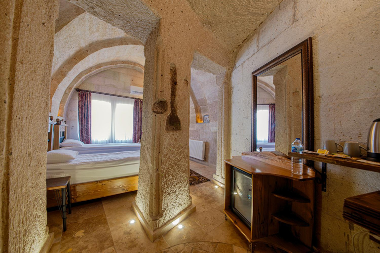 Bedroom 2, ROMA CAVE SUIT HOTEL, Nevşehir