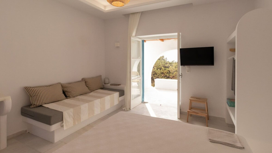 Room 4, Ammos Studio Pyrgaki Naxos, South Aegean