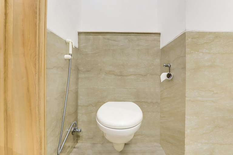 Bathroom 5, Lemon Tree Premier City Centre Gurgaon, Gurgaon