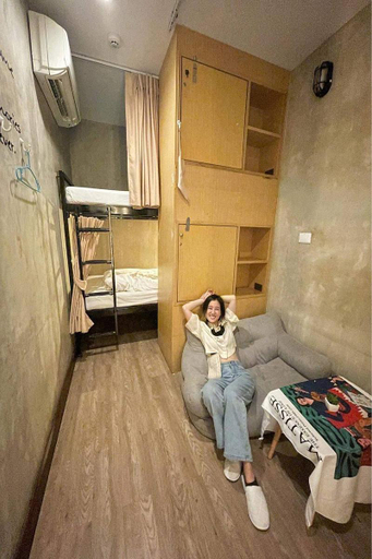 Bedroom 30