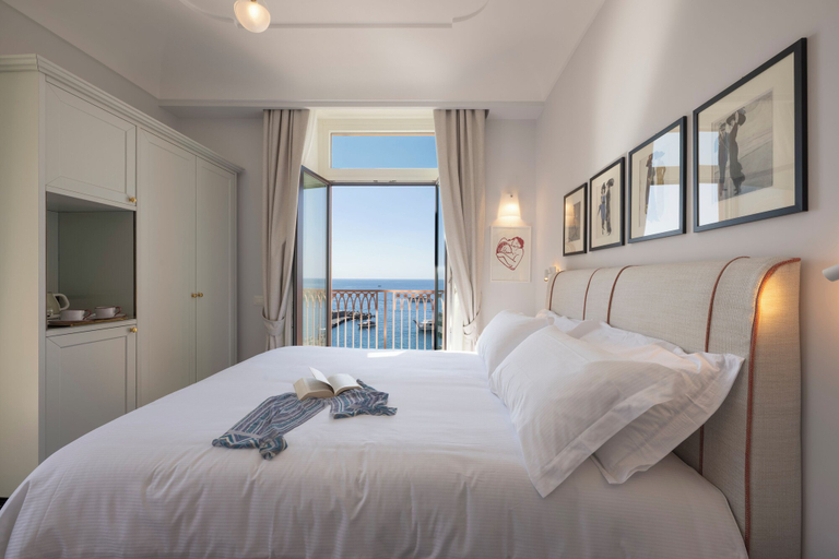 Bedroom 4, ABBRACCIO Amalfi Boutique Retreat, Salerno