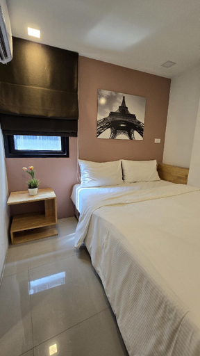 Bedroom 24