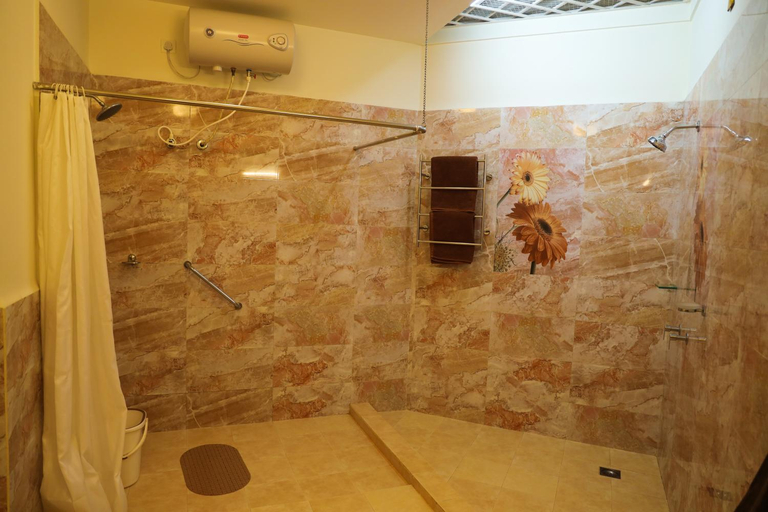 Bathroom 4, Copperhill - A Luxury Homestay, Kodagu