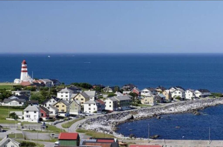 Exterior 3, Family Friendly, Free Parking Space, Short Walk to Brosundet, Ålesund