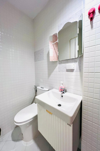 Bathroom 5, El Biografo, Bang Rak