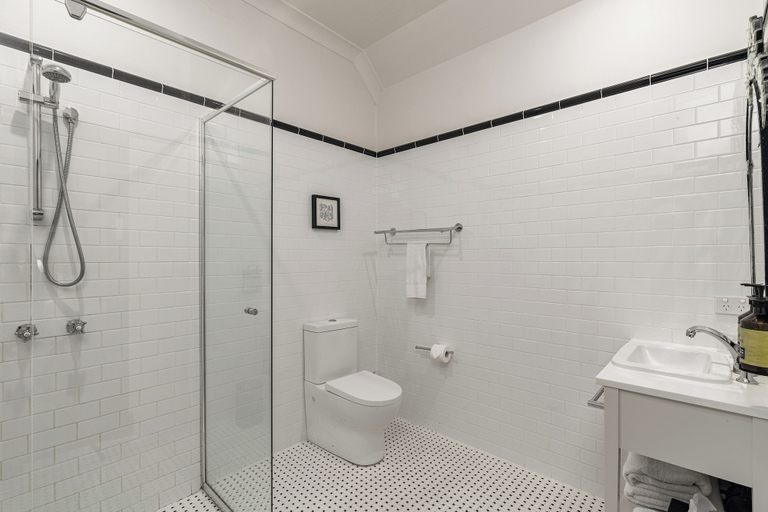 Bathroom 5, Peppers Manor House, Wingecarribee