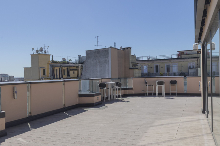 Exterior & Views 2, San Babila Central Tower by Rentopolis - High-end 1bdr with panoramic terrace overlooking Duomo, Milano