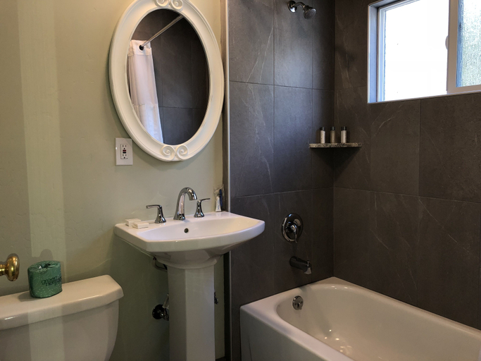 Bathroom 5, ホテル エレベーション, El Dorado