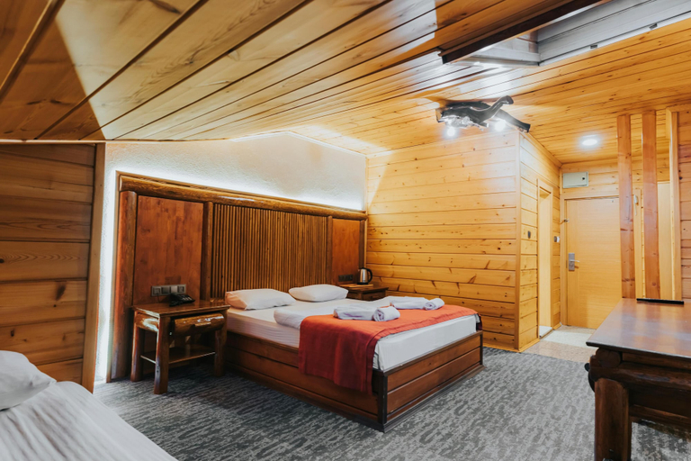 Bedroom 4, Inan Kardesler Hotel, Çaykara