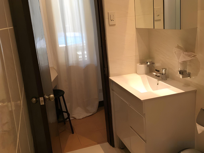 Bathroom 4, Pyramid Beach Resort, Panglao