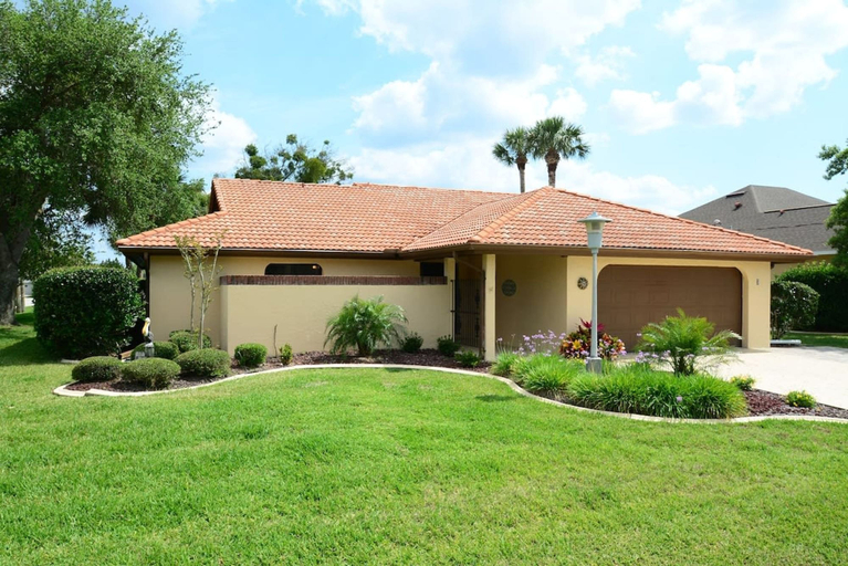 Room 3, Salty Breeze Canal Front Pool Home W Boat Dock, Flagler