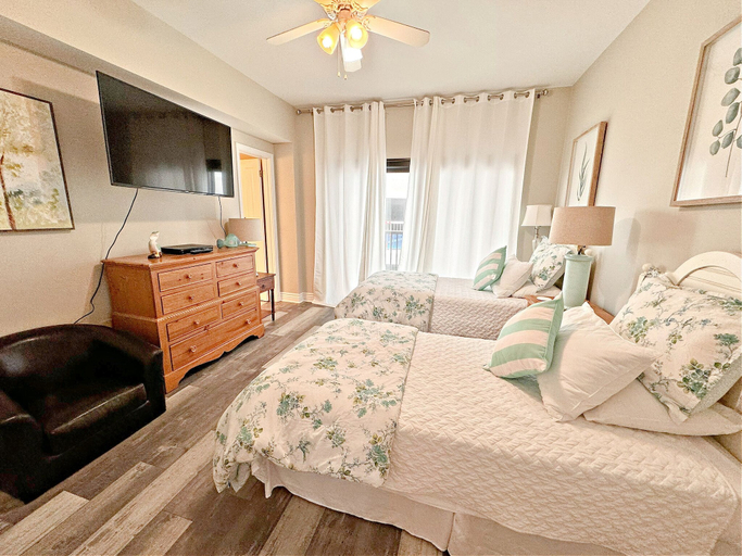 Bedroom 3, The Palms, Baldwin