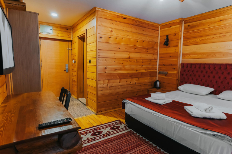 Bedroom 3, Inan Kardesler Hotel, Çaykara