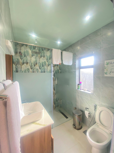Bathroom 3, Sportsview Hotel Kasarani, Kasarani