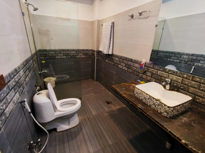 Bathroom 2, Swat Hilton Hotel by Khan Familia Travels, Malakand