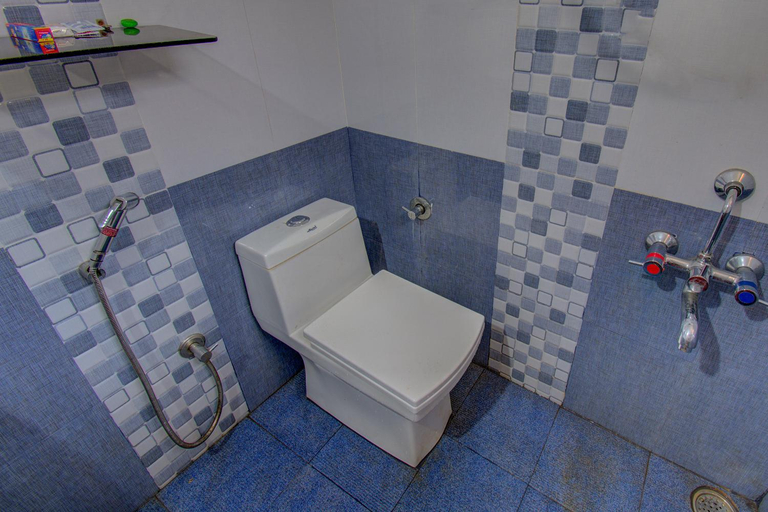 Bathroom 3, Holidayincoorg Cozy Nest, Kodagu