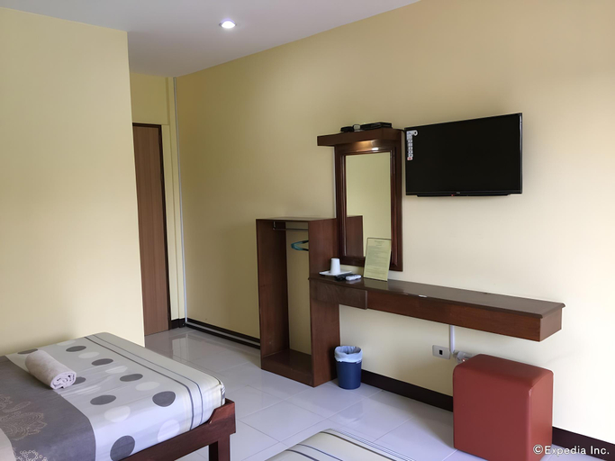 Bedroom 2, Greenfield Tourist Inn, Panglao