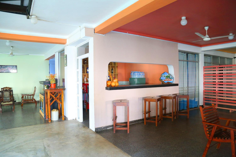 Public Area 2, Topaz Beach Hotel, Negombo