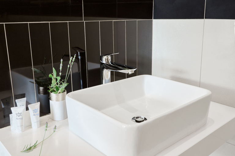 Bathroom 3, The Lakes Boutique Lodge, City of Tshwane