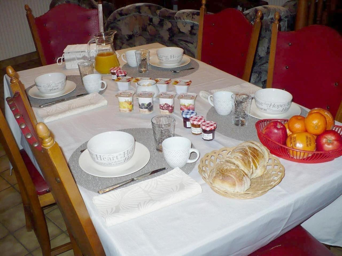 Food & Drinks 5, Chambres D Ha Tes Les Jumeaux, Vosges