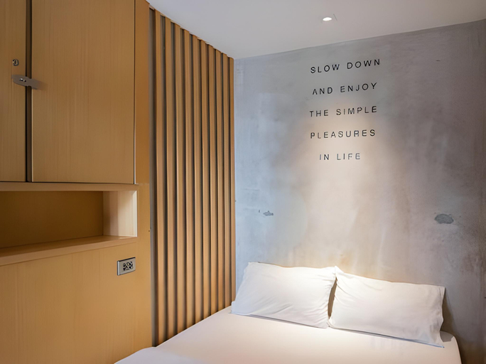 Bedroom 28