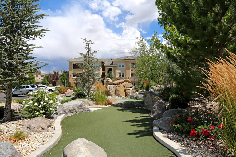 Room 2, New Cozy 1BR Apt With Gym Sauna Heated Pool Access, Washoe