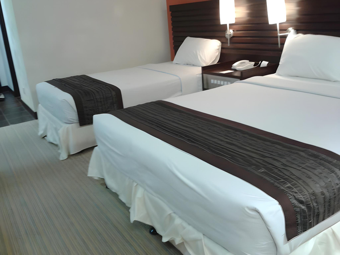 Bedroom 13