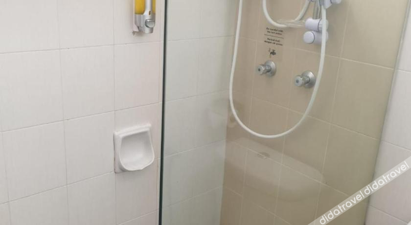 Bathroom 4, Lovita Hotel Kuantan, Kuantan