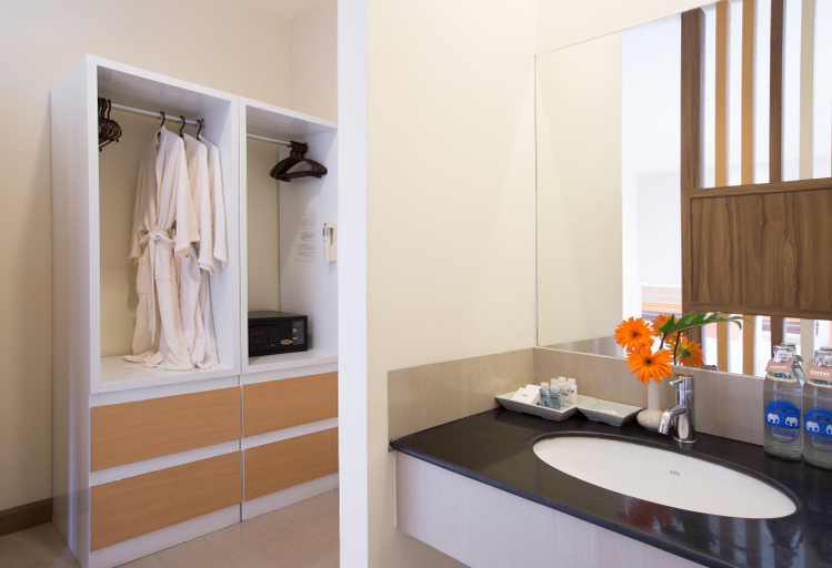 Bathroom 4, IMM THAPHAE HOTEL, Muang Chiang Mai