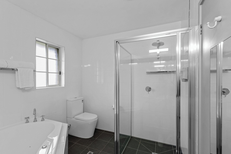 Bathroom 9