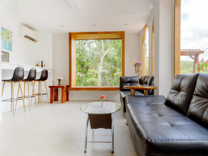Public Area 3, Grand Sattahip Hotel, Sattahip