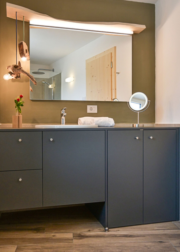 Bathroom 5, Castell Matscher, Bolzano