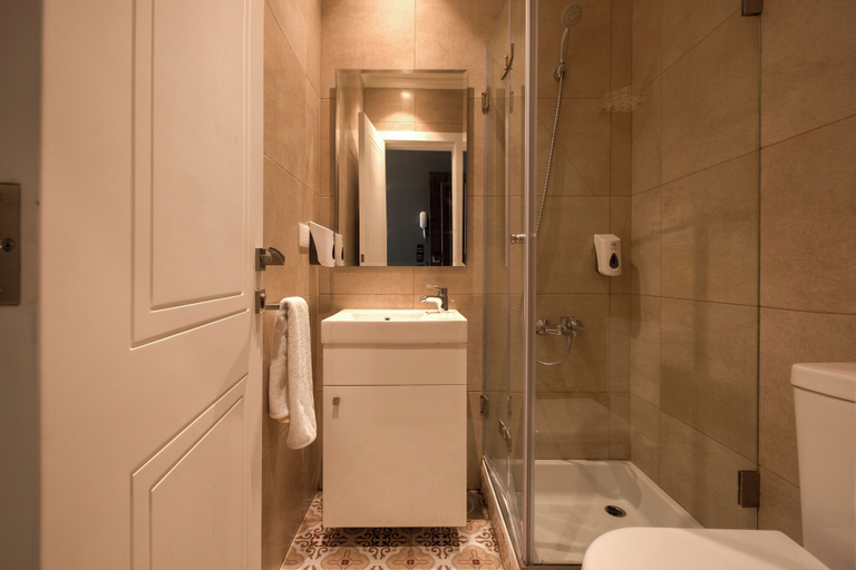 Bathroom 3, Mar Mikhael Studios, Beirut