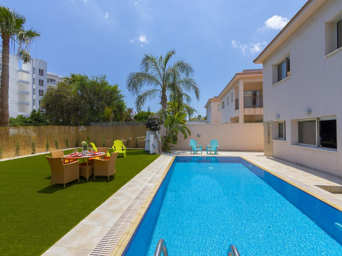 Room 4, Villa Michelle 9 in Protaras