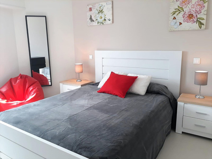 Bedroom 4, T1 Conforto E Vista MAR A C 80M Praia-16e Wifi, Loulé