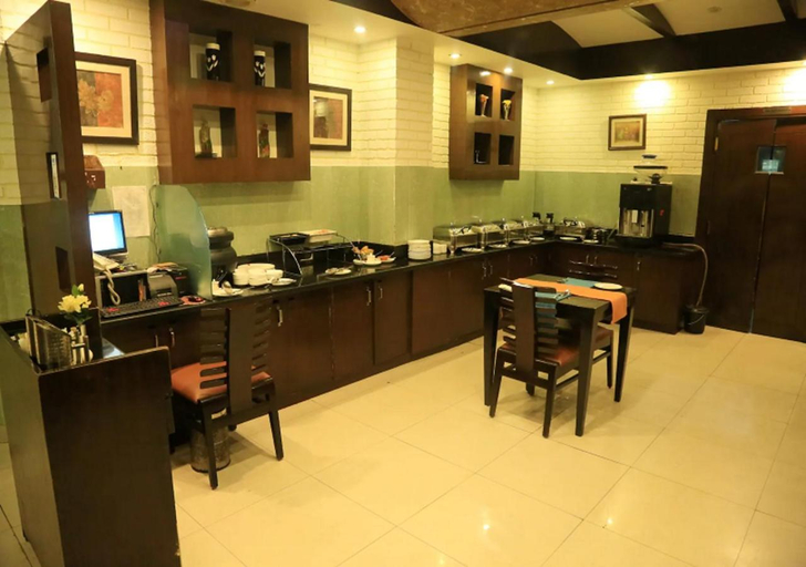 Food & Drinks 5, Hotel Comfort Inn Bl, Bareilly