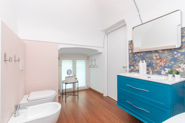 Room 5, Elegant Home With Sauna by Wonderful Italy, Torino
